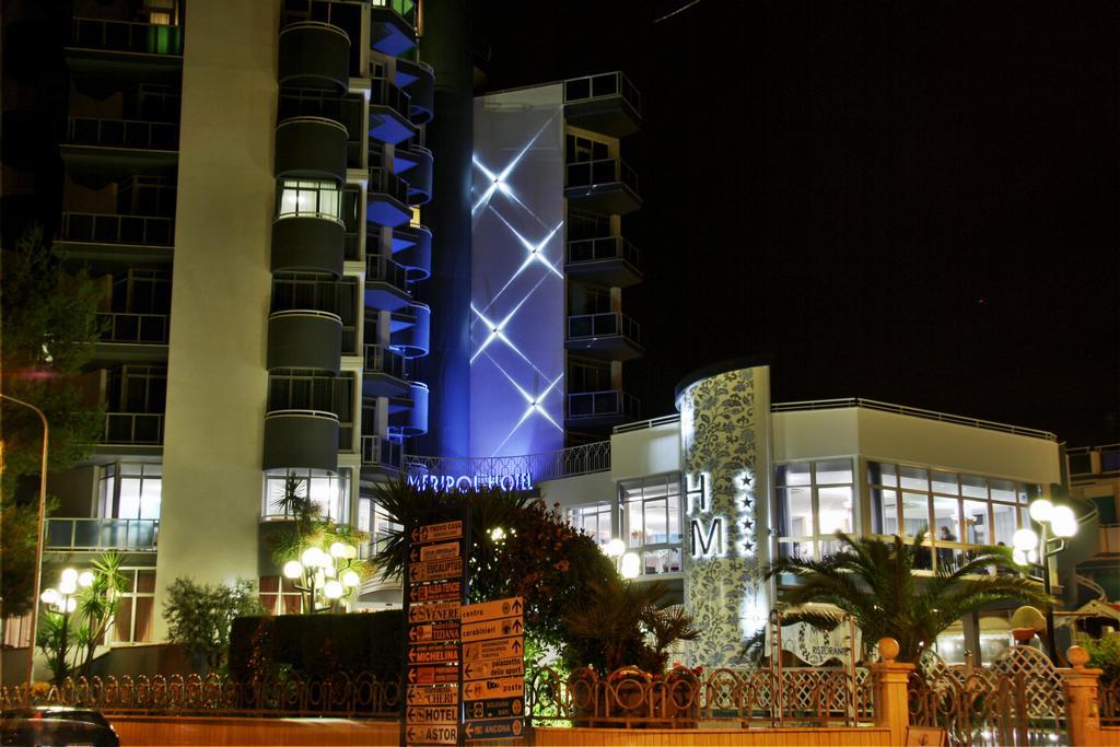 Hotel Meripol Alba Adriatica Exterior foto